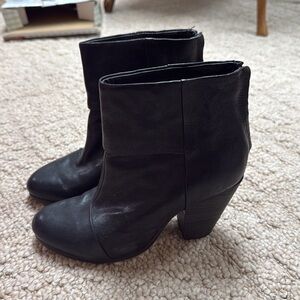 rag & bone Newbury boots as seen on Taylor Swift🩷